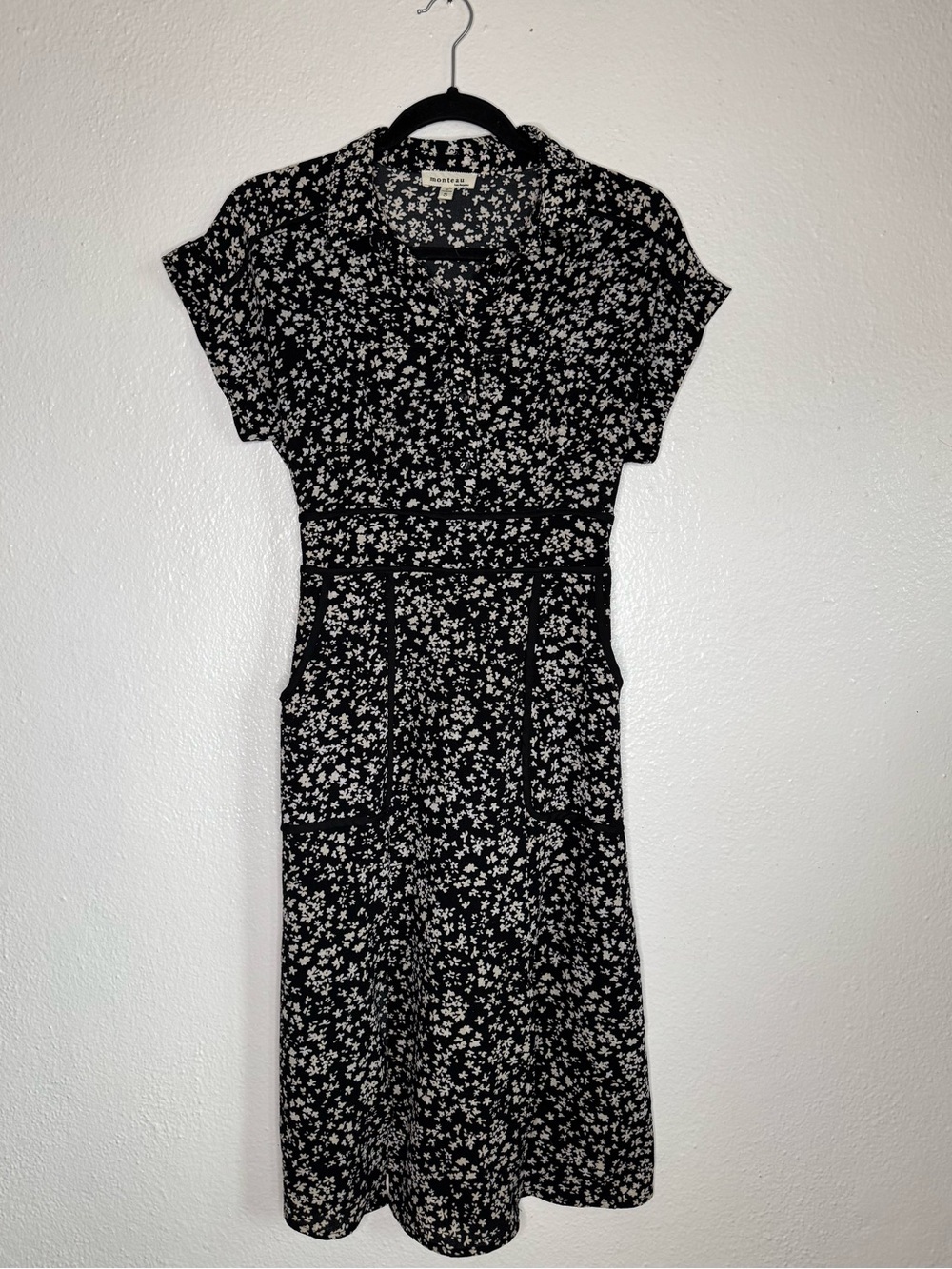 Monteau Black White Floral Short Sleeve V neck Smocked Waist Tea Midi Dress Sz M